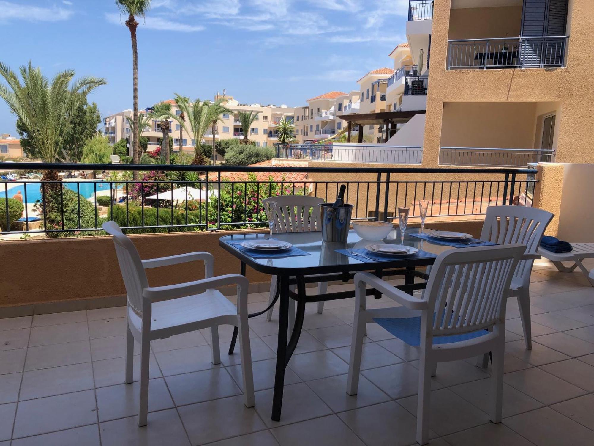Kings Palace - Stylish 2 Bed Apartment With Sea Views Paphos Eksteriør bilde